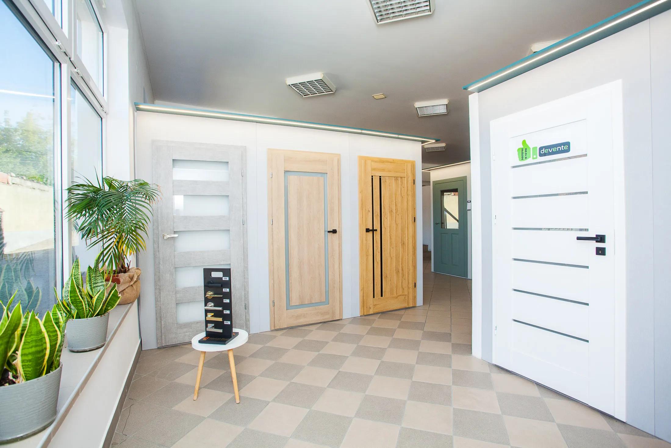 Zdjęcie przedstawiające salon drzwi 4