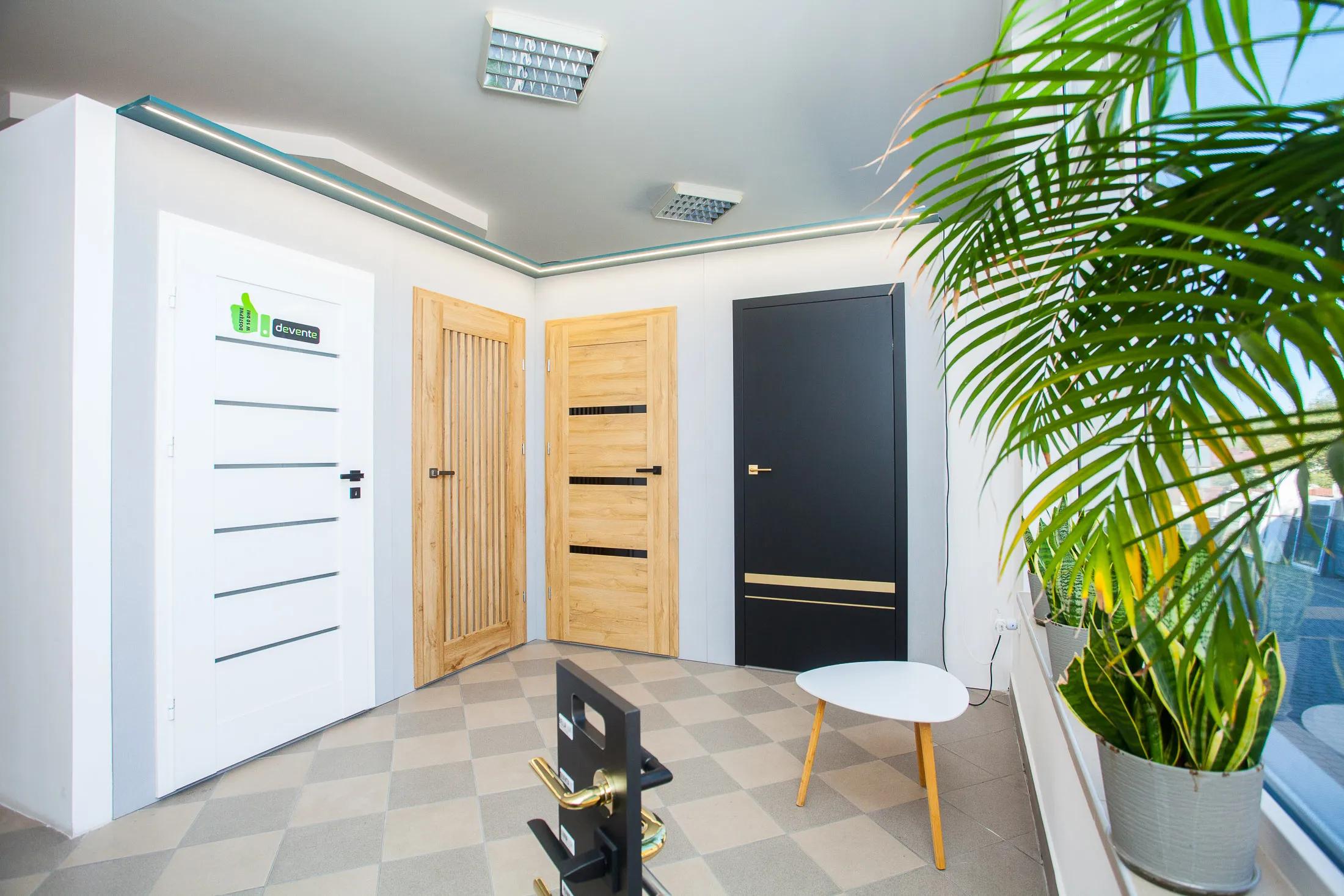 Zdjęcie przedstawiające salon drzwi 5